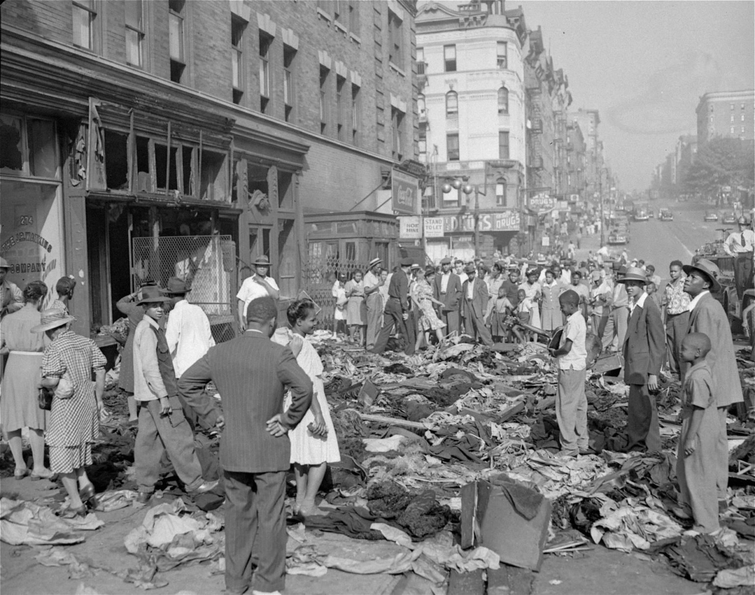 Harlem 1935 And 1943 The Thinking Housewife